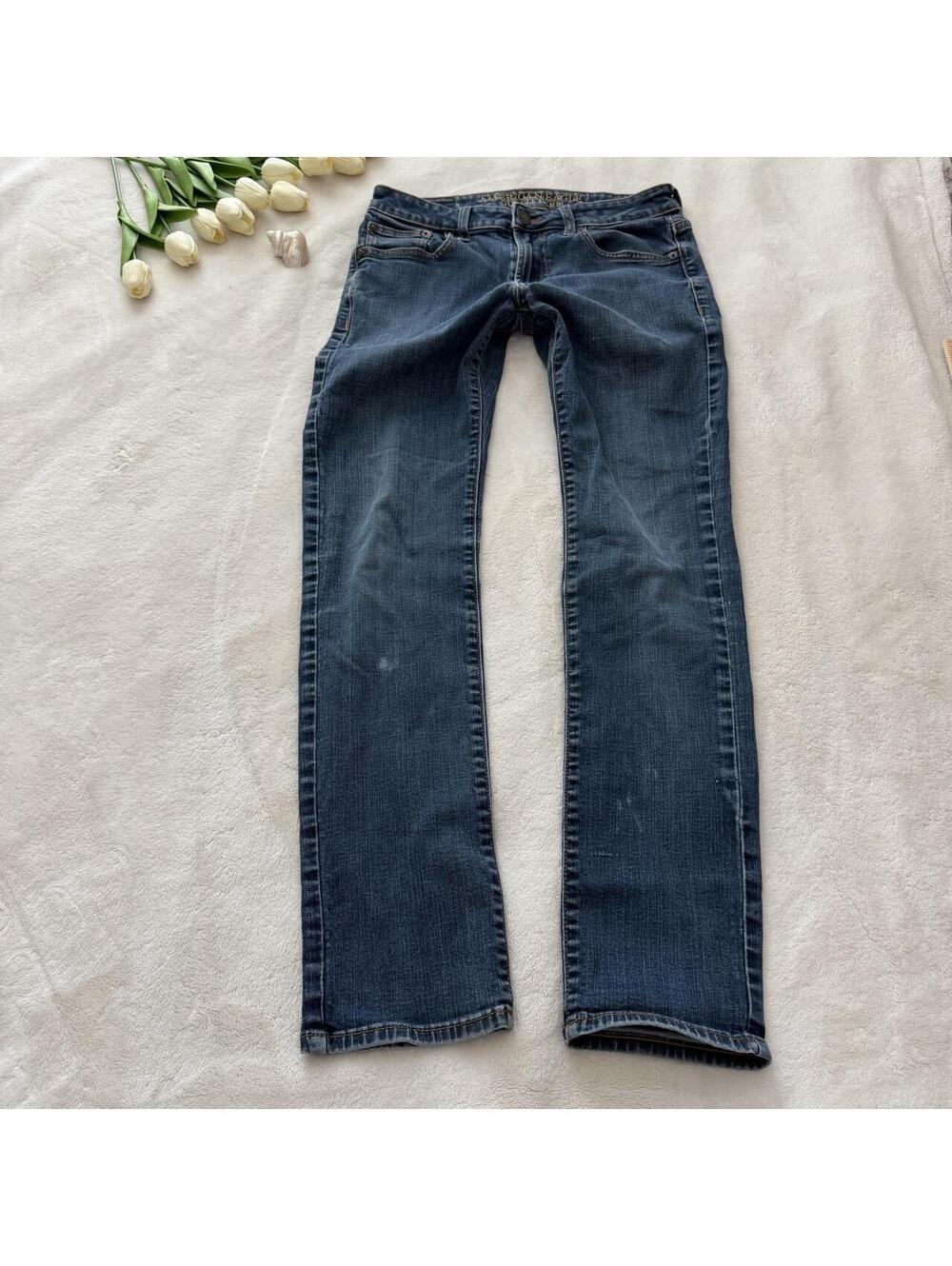 American Eagle Outfitters straight leg jeans